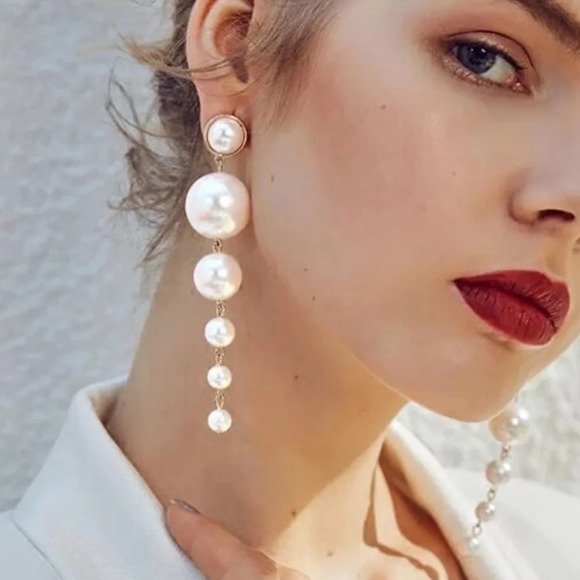 Jewelry - Luna Large Pearl Drop Earrings NWT